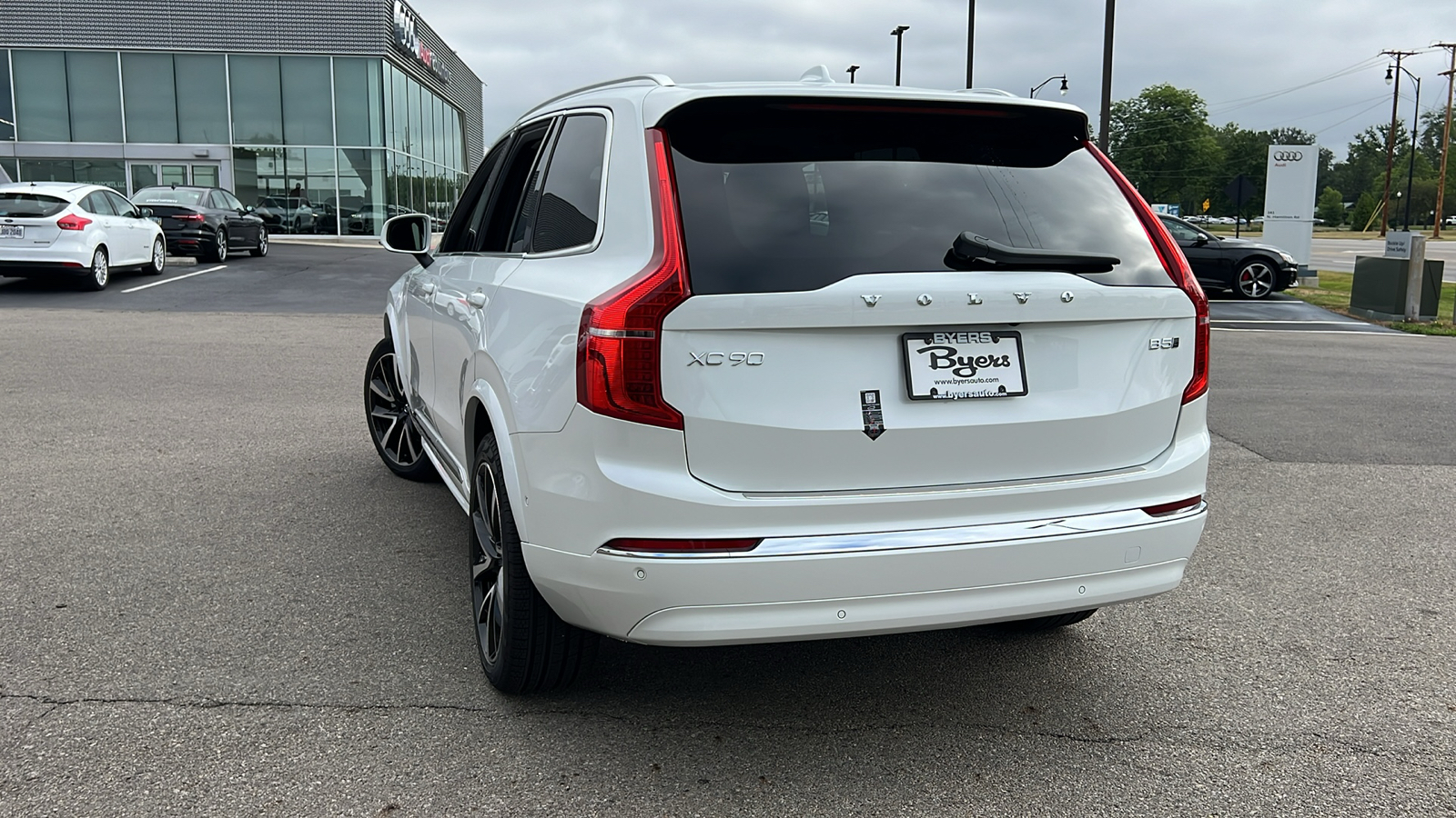 2025 Volvo XC90 B5 Plus 4