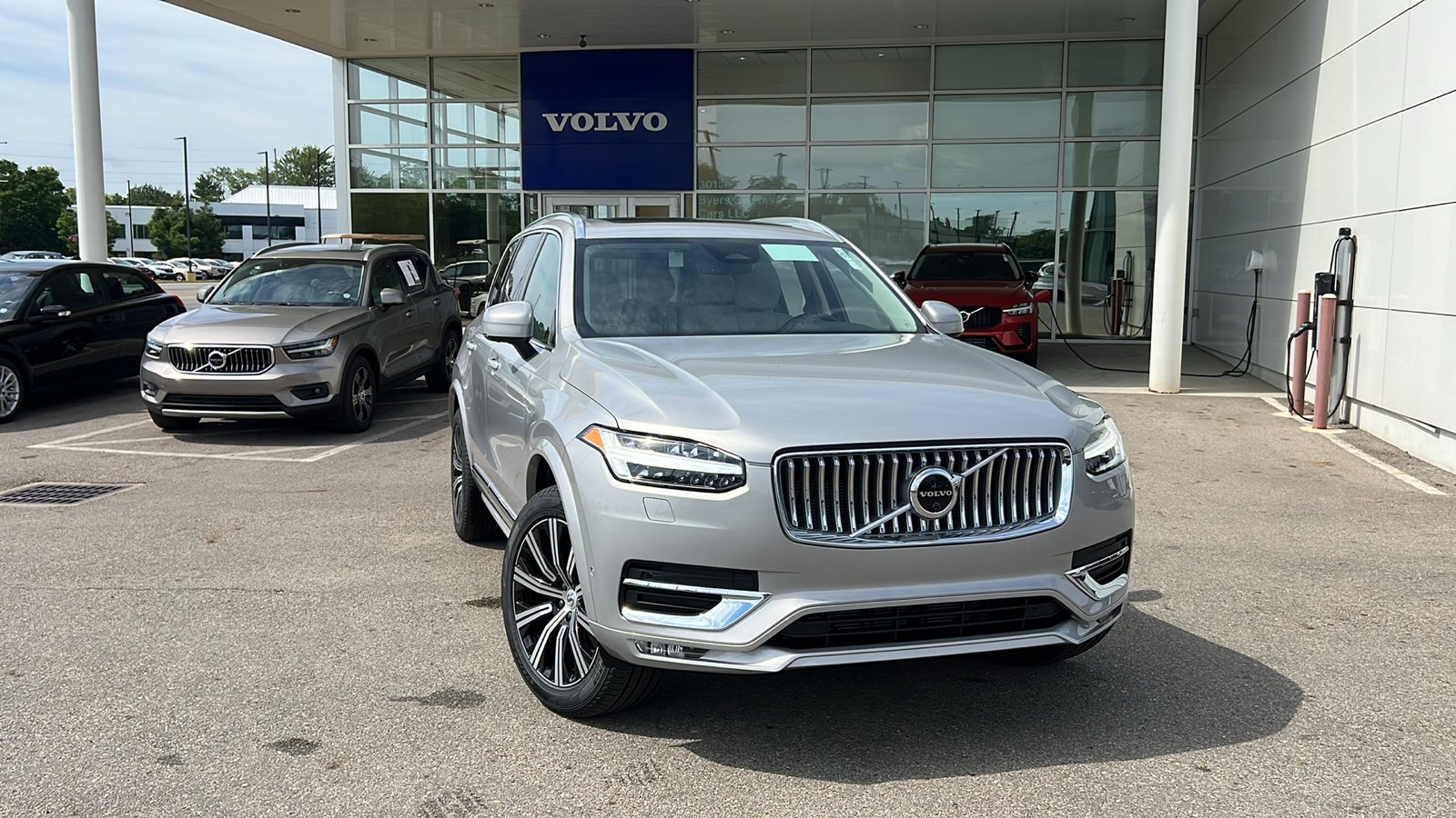 2025 Volvo XC90 B6 Plus 7-Seater 1