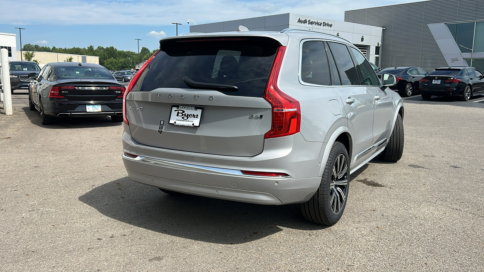 2025 Volvo XC90 B6 Plus 7-Seater 3