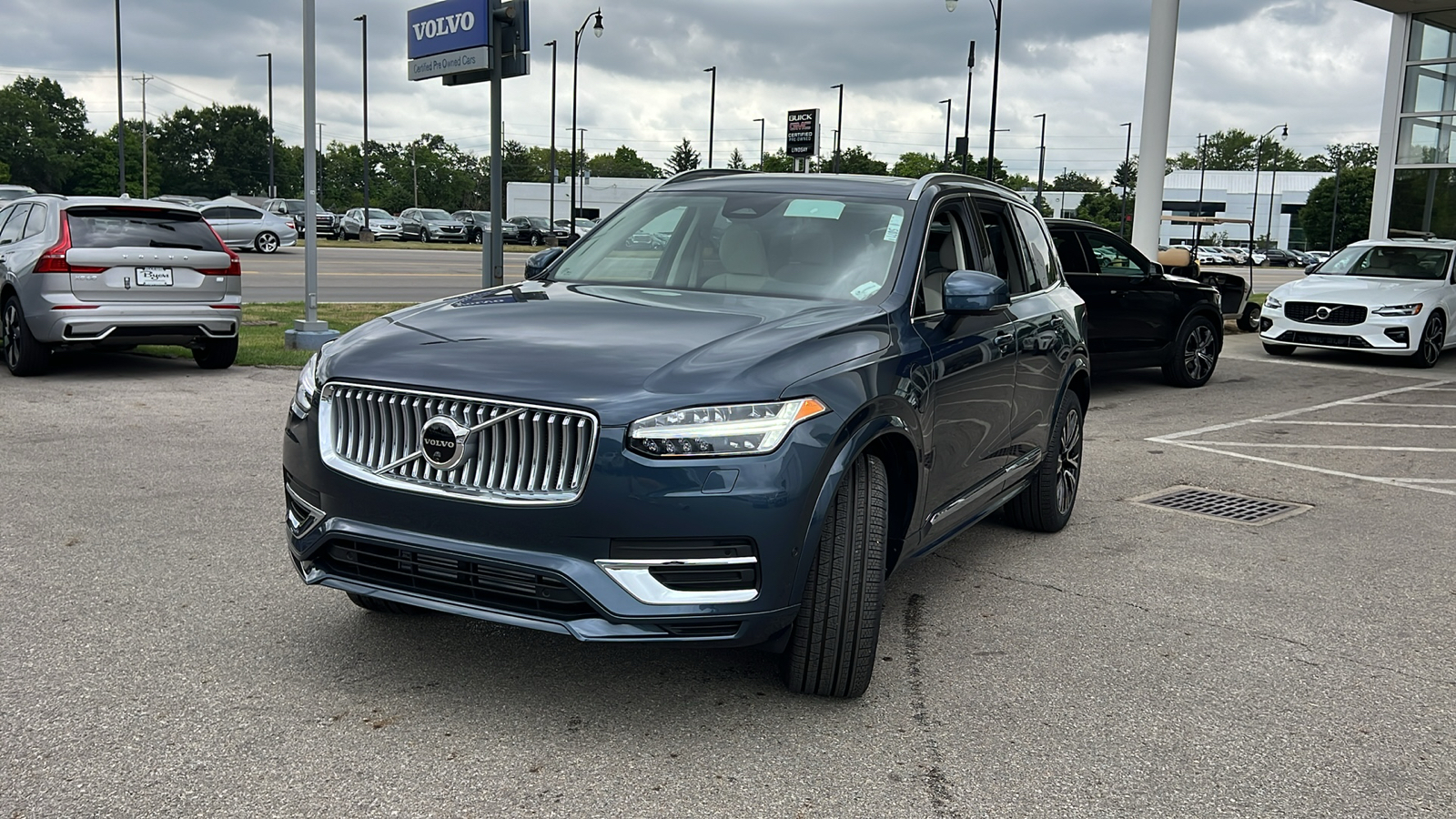 2025 Volvo XC90 Plug-In Hybrid T8 Plus 6