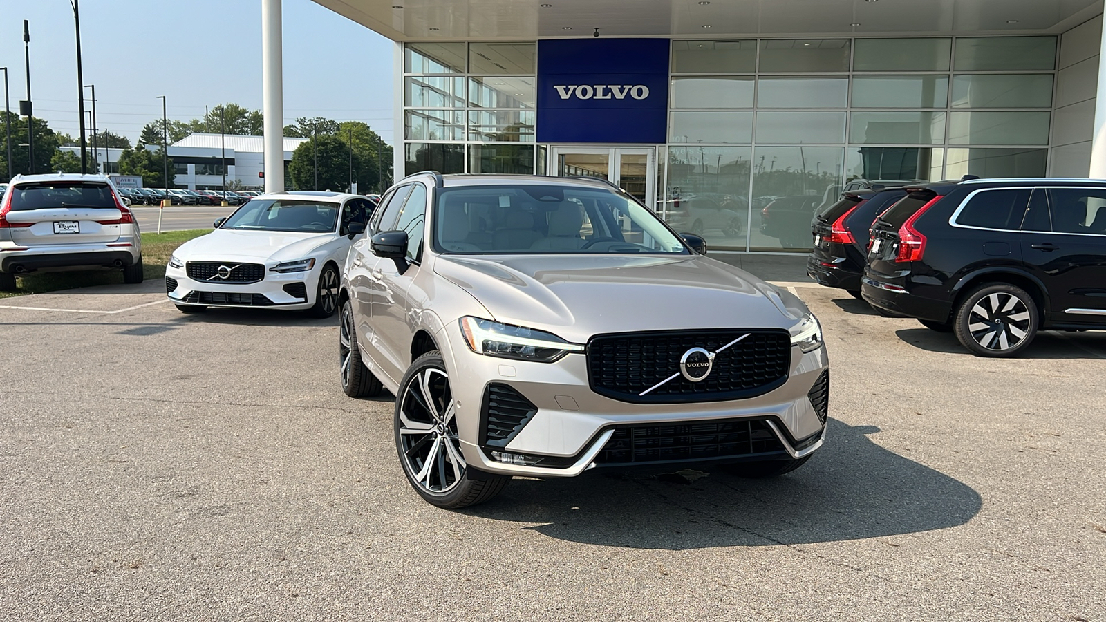 2025 Volvo XC60  1