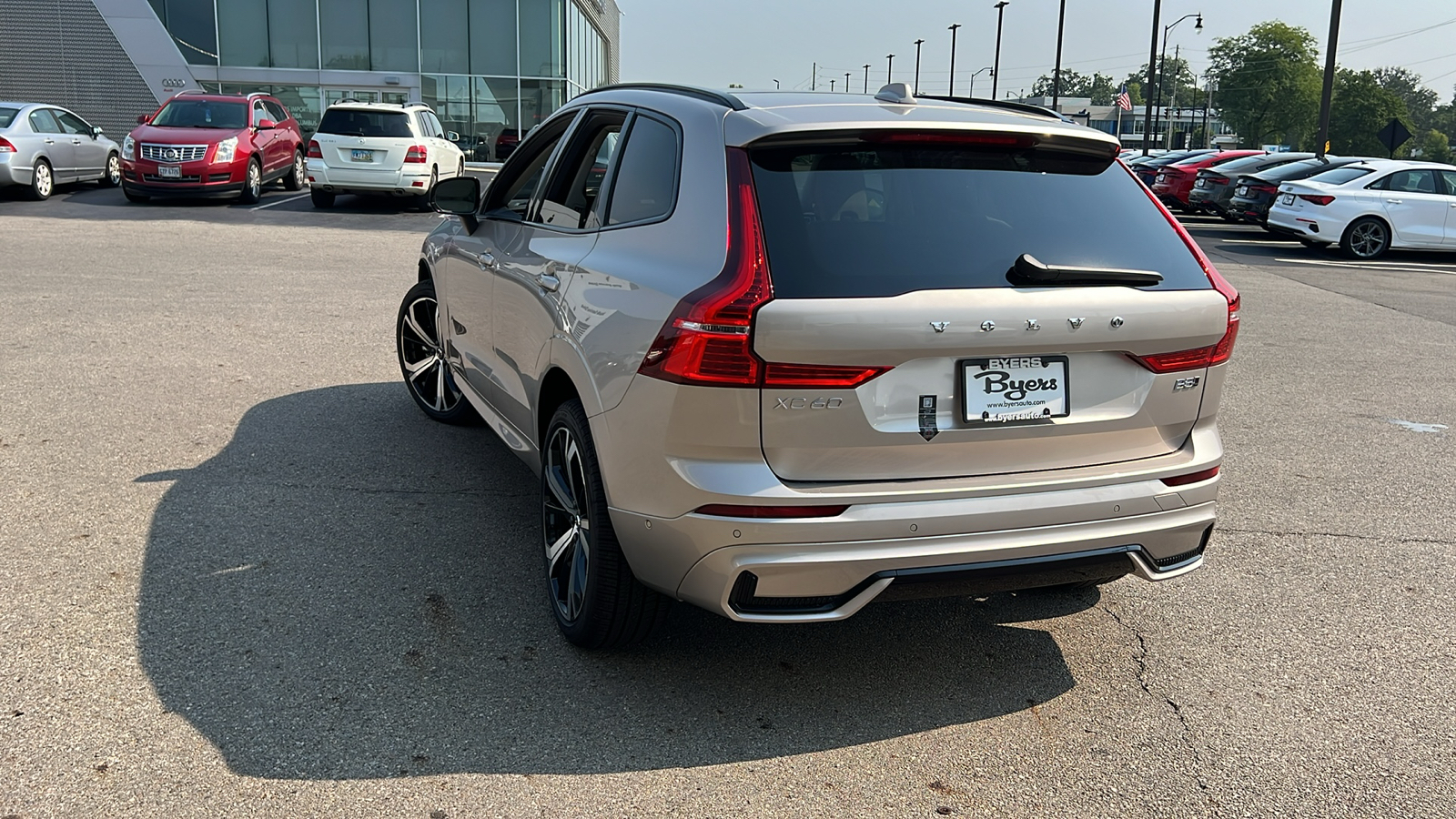 2025 Volvo XC60  4