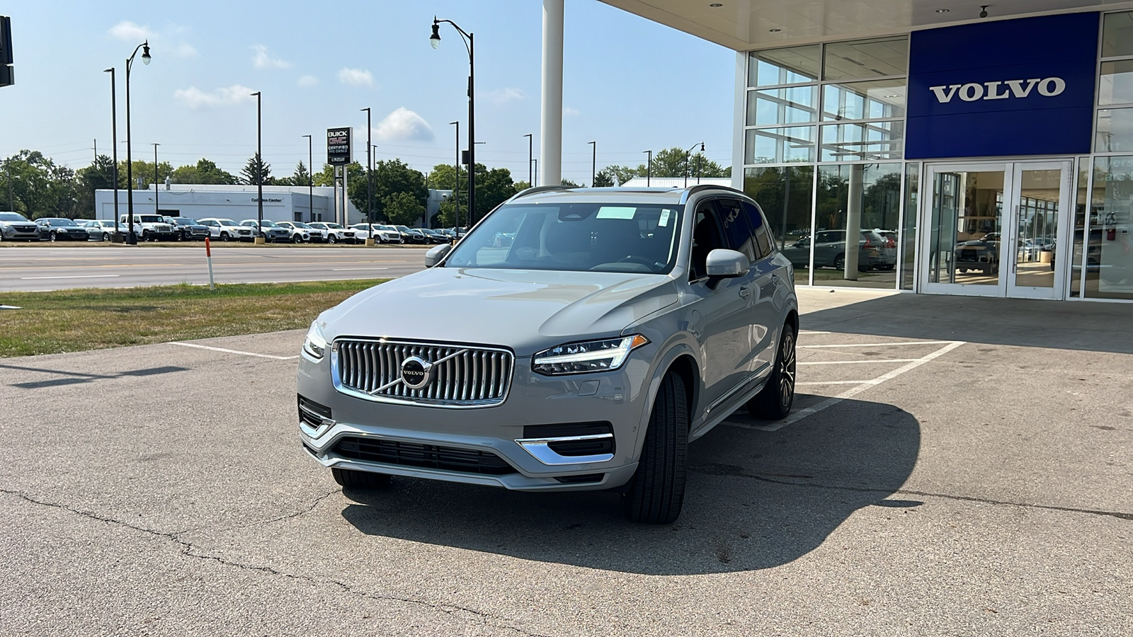 2025 Volvo XC90 Plug-In Hybrid T8 Plus 6