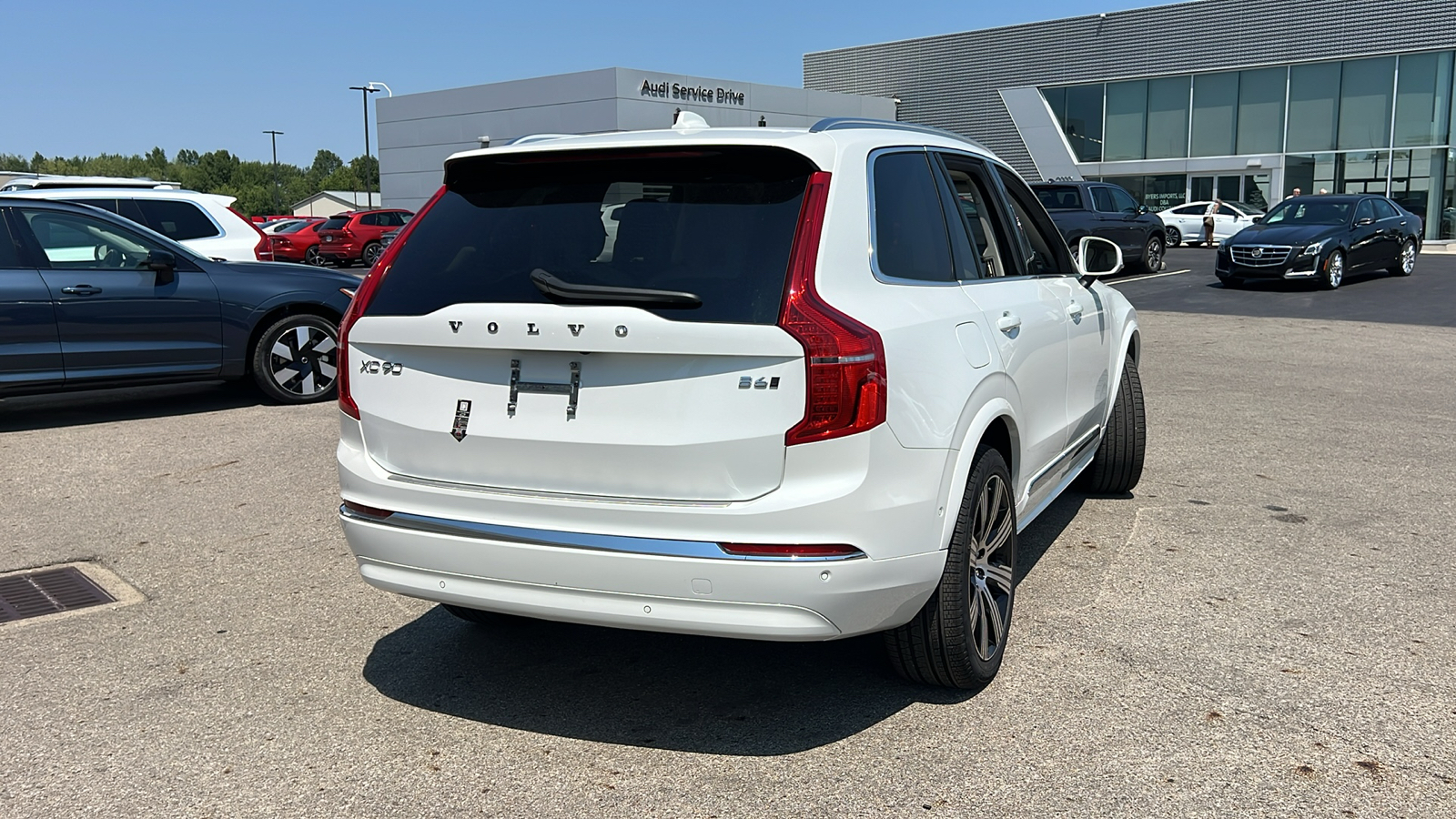 2025 Volvo XC90 B6 Plus 7-Seater 3