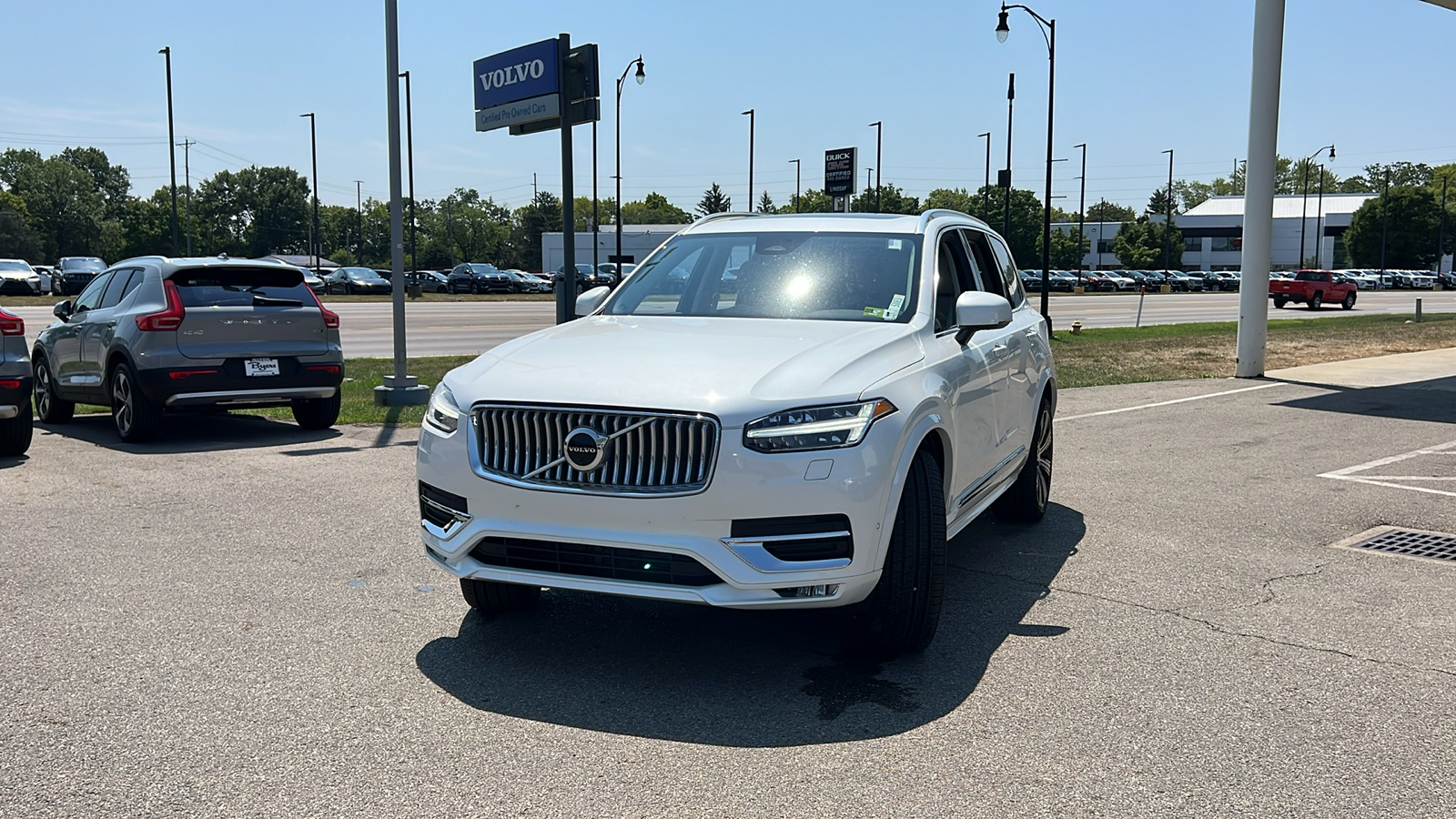 2025 Volvo XC90 B6 Plus 7-Seater 6