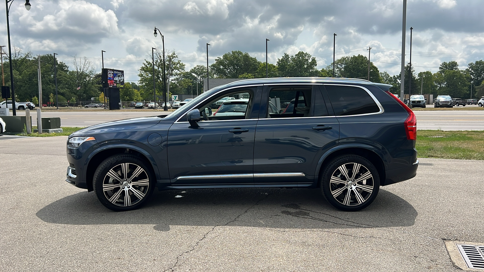 2025 Volvo XC90 Plug-In Hybrid T8 Ultra 5