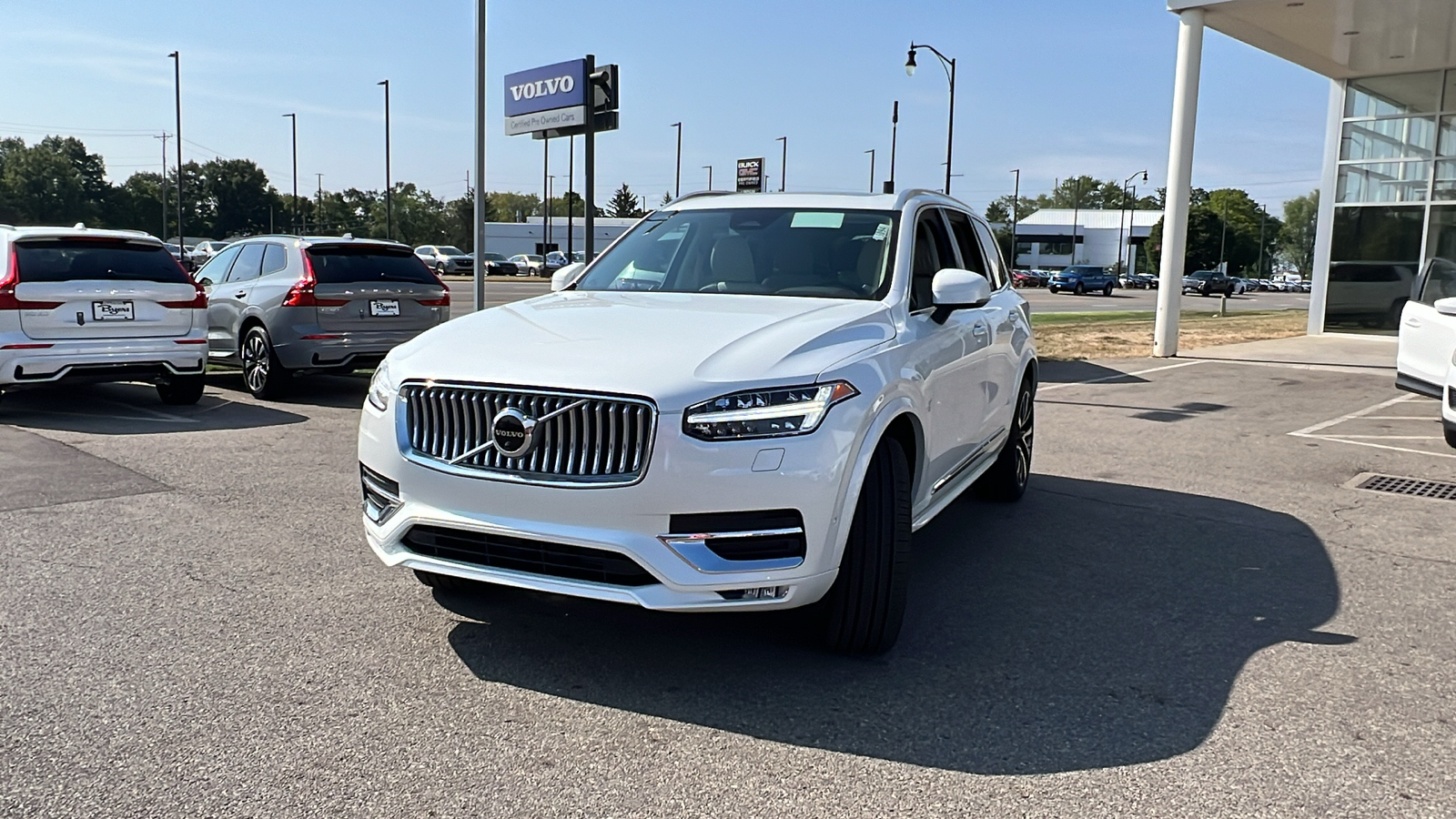 2025 Volvo XC90 B5 Plus 6