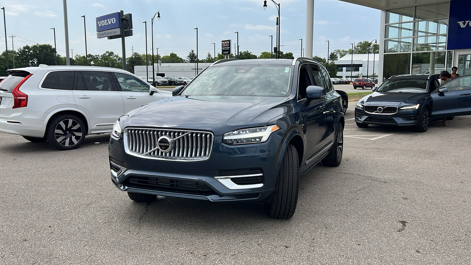 2025 Volvo XC90 Plug-In Hybrid T8 Plus 6