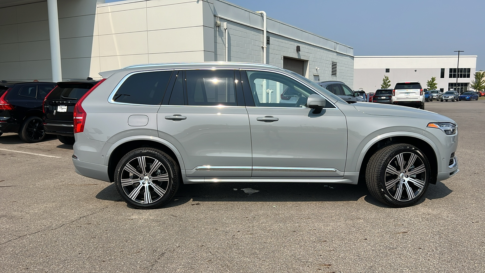 2025 Volvo XC90 Plug-In Hybrid T8 Ultra 2