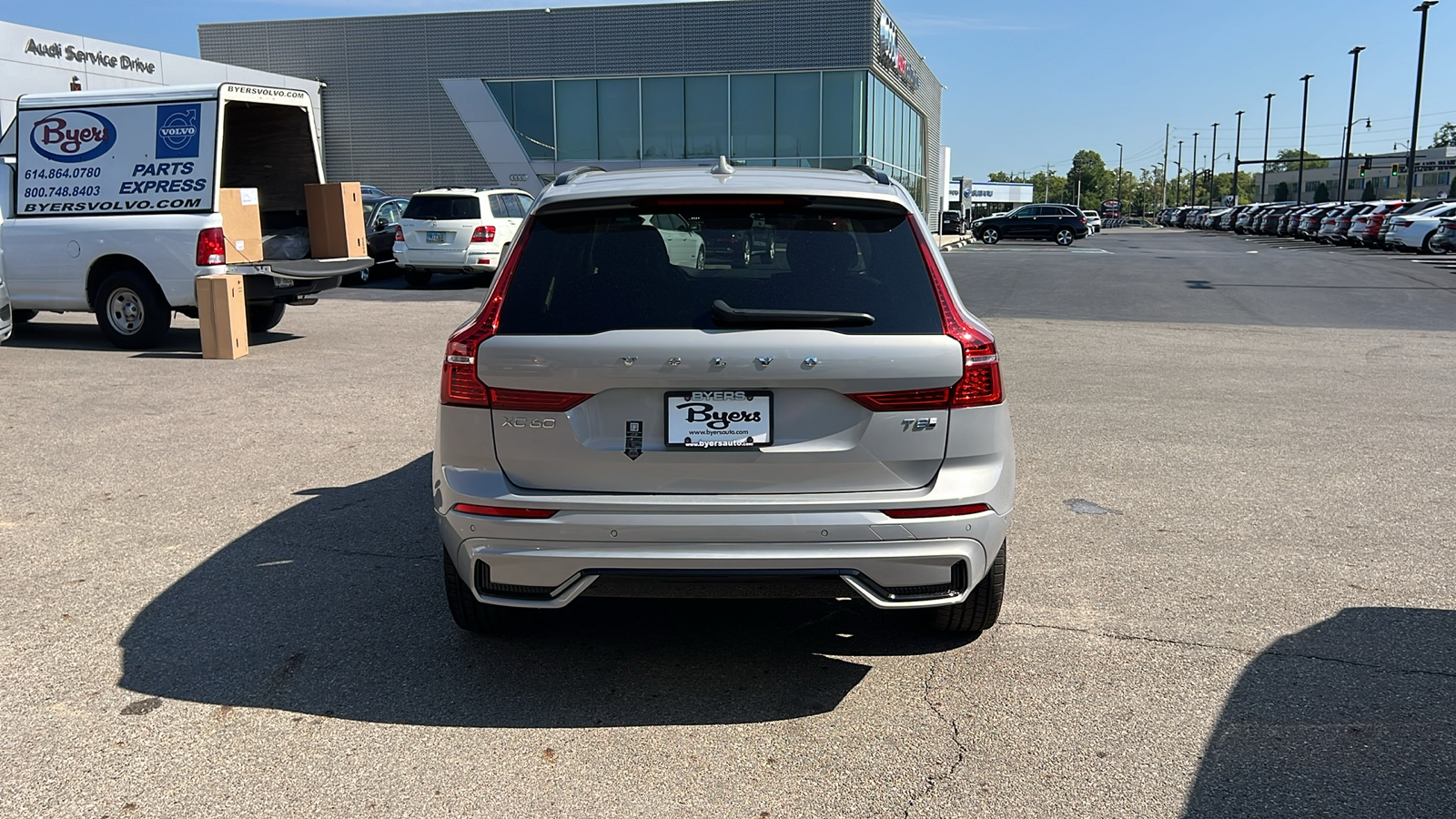 2025 Volvo XC60 Plug-In Hybrid T8 Plus 31