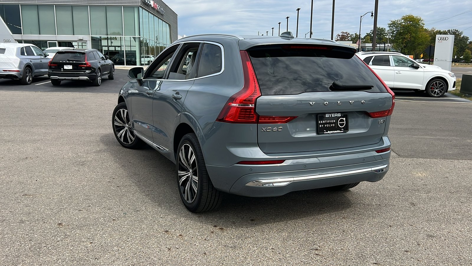 2022 Volvo XC60 B5 Inscription 4