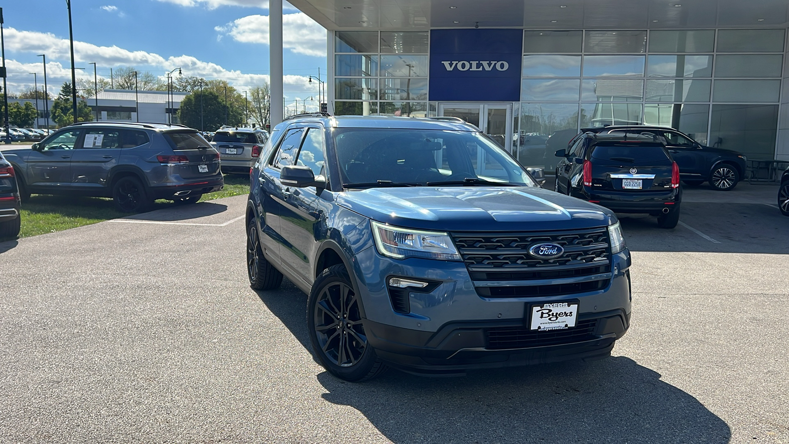 2019 Ford Explorer XLT 1