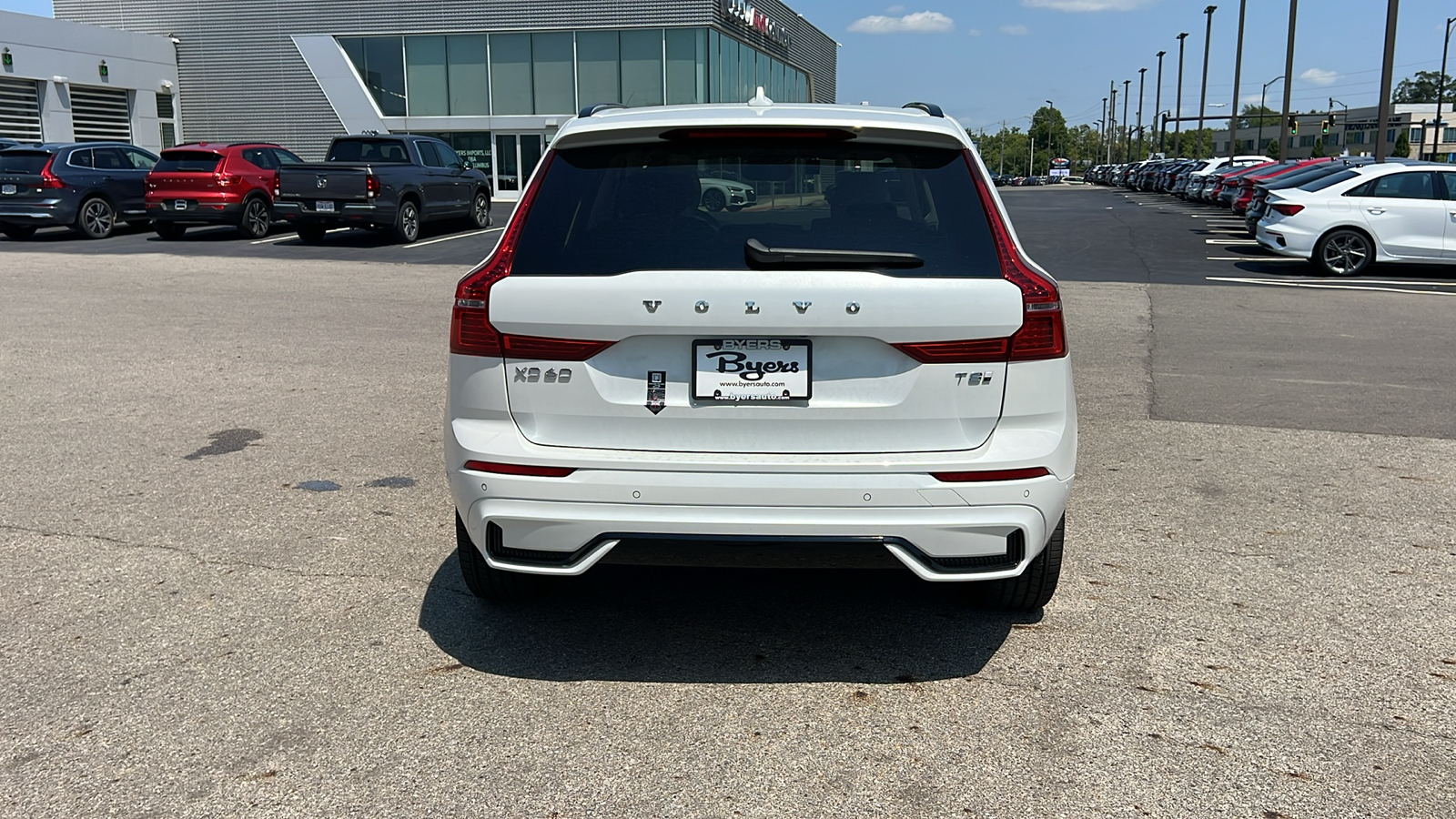 2025 Volvo XC60 Plug-In Hybrid T8 Plus 32