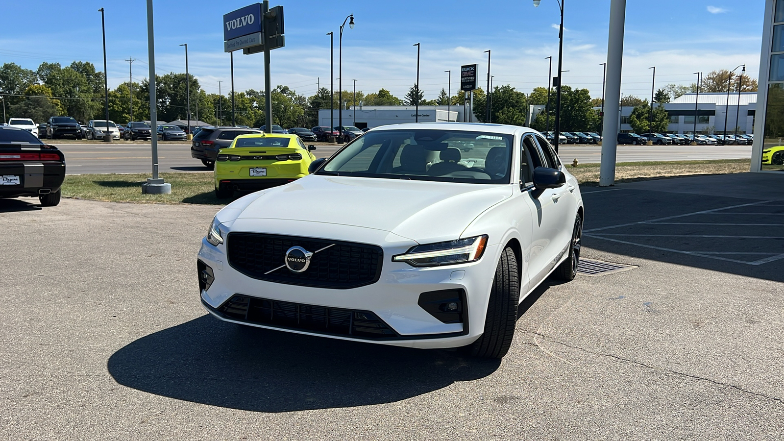 2025 Volvo S60  6