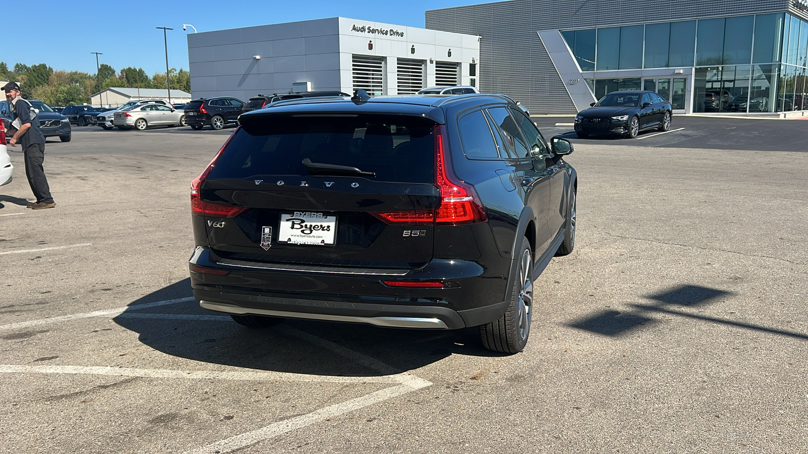 2025 Volvo V60 Cross Country B5 Plus 3