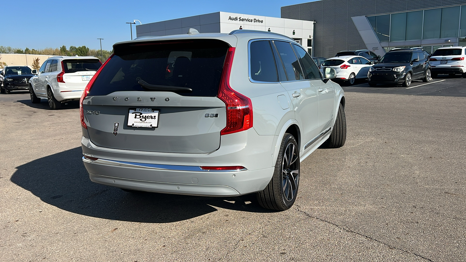 2025 Volvo XC90 B5 Plus 3