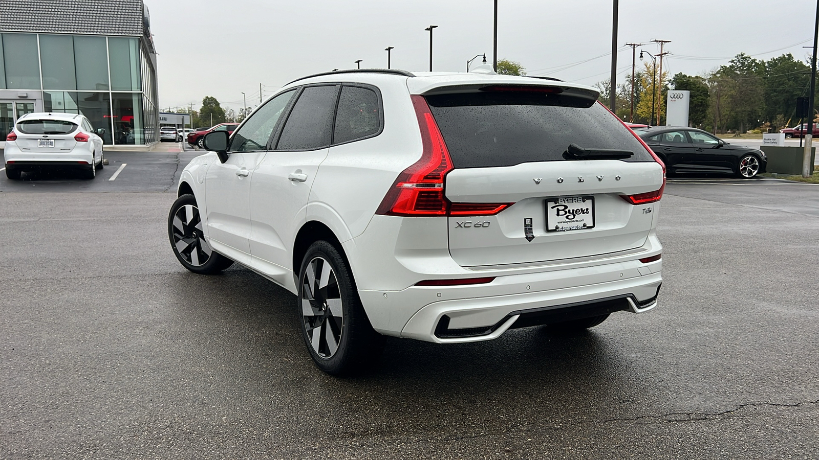 2025 Volvo XC60 Plug-In Hybrid T8 Plus 4