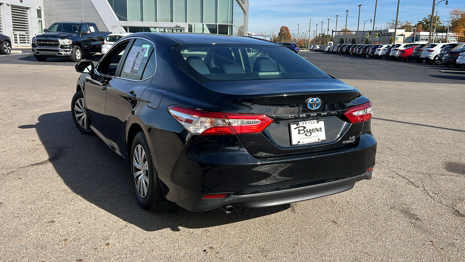 2018 Toyota Camry Hybrid LE 4