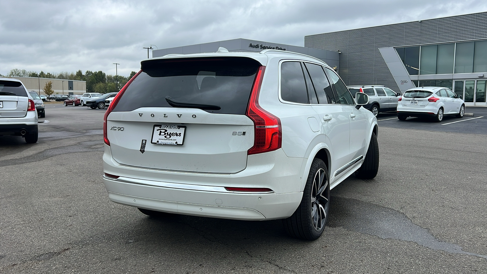 2025 Volvo XC90 B5 Plus 3