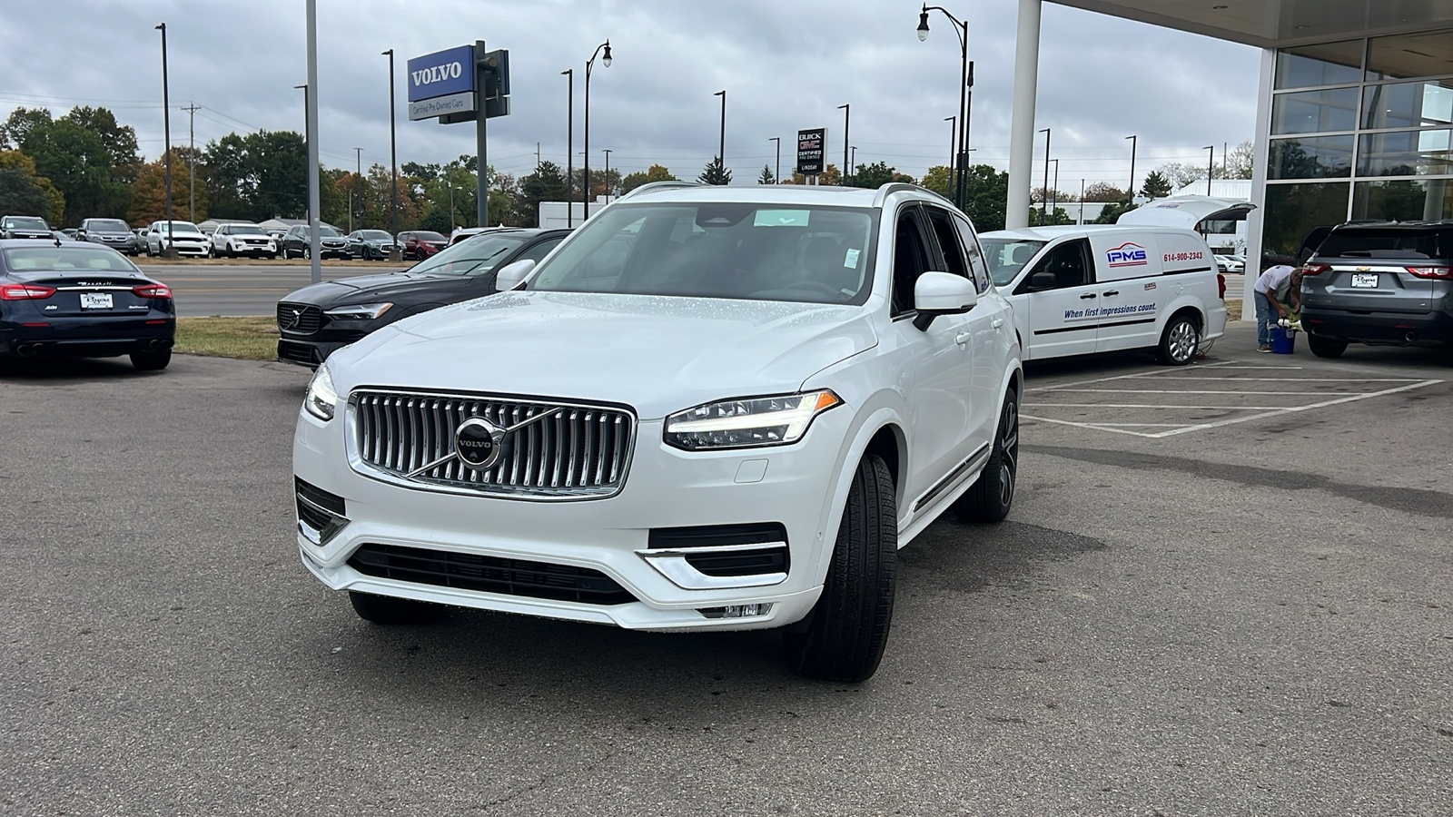 2025 Volvo XC90 B5 Plus 6