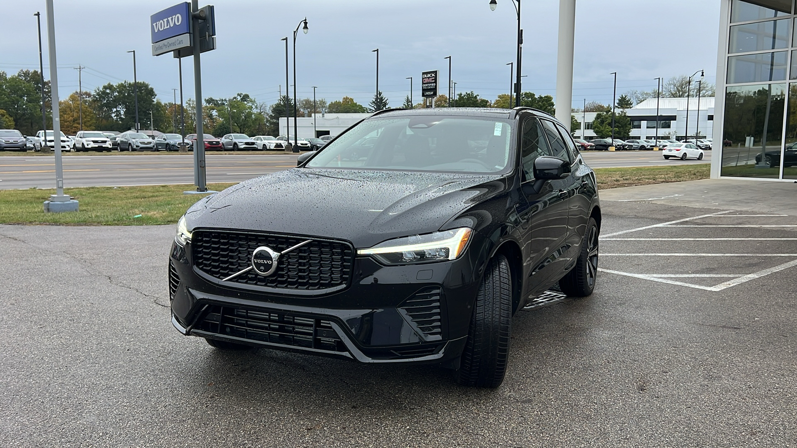 2025 Volvo XC60 Plug-In Hybrid  6