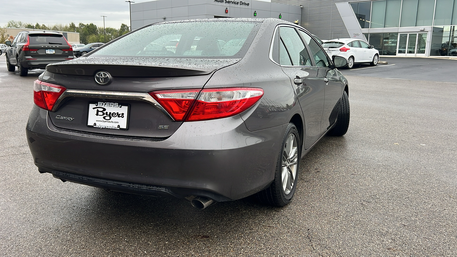 2015 Toyota Camry SE 3