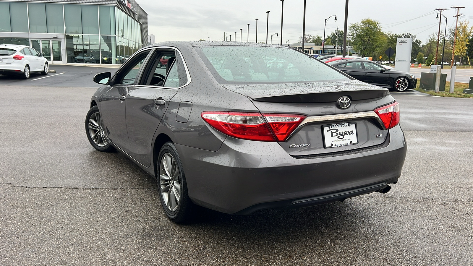 2015 Toyota Camry SE 4