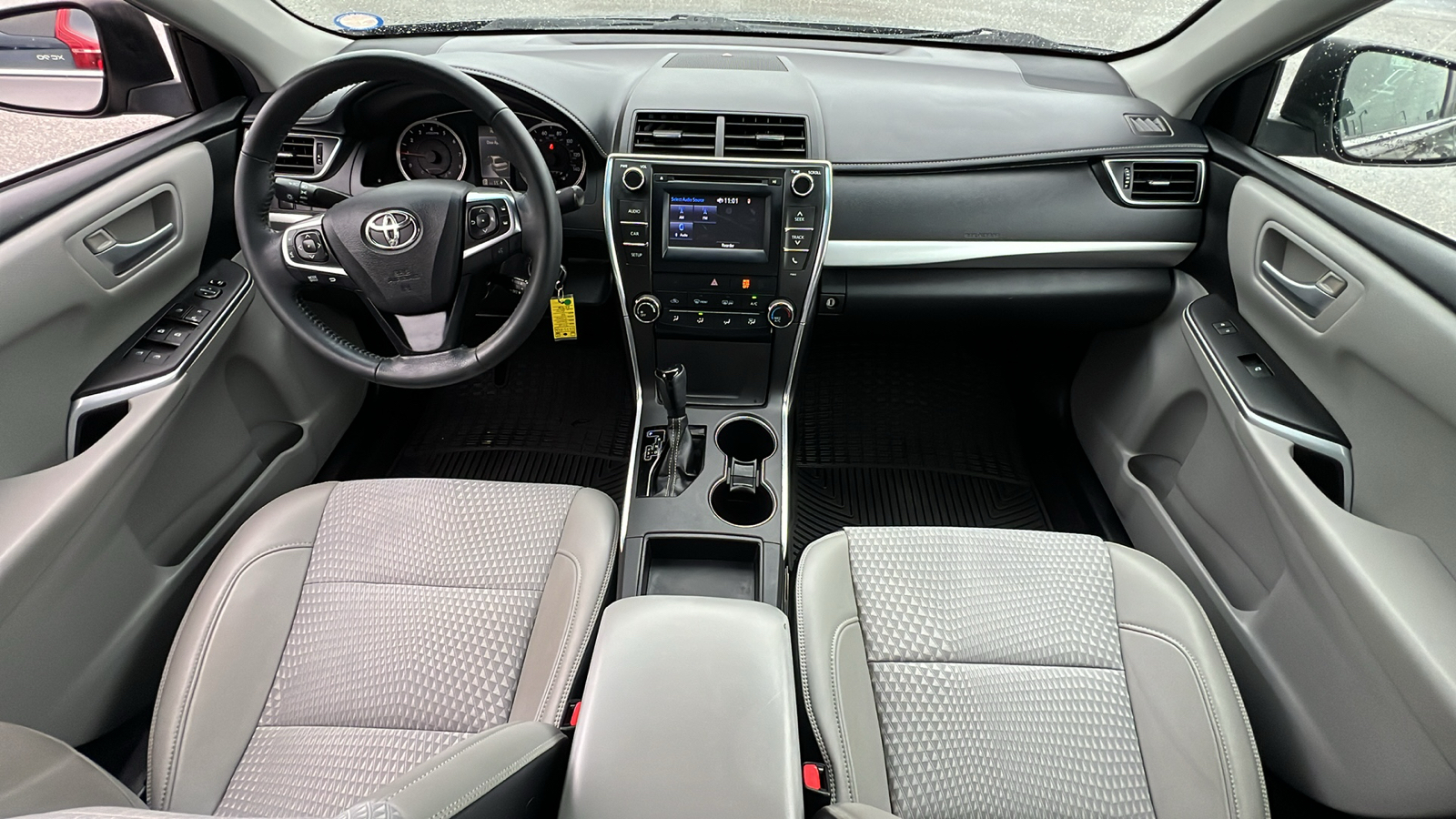 2015 Toyota Camry SE 7