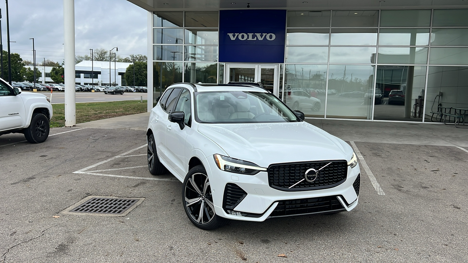 2025 Volvo XC60  1