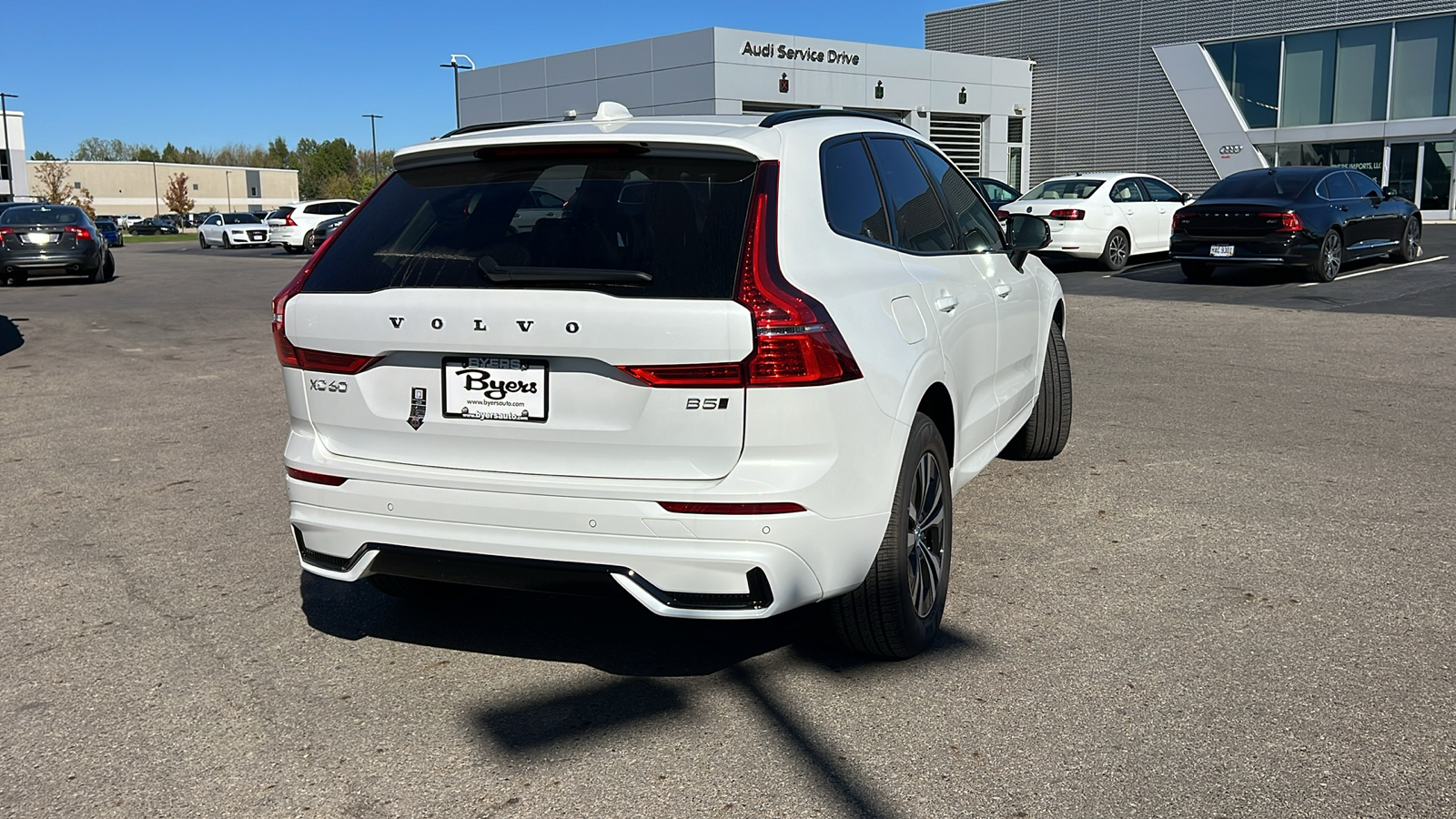 2025 Volvo XC60 B5 Core 3