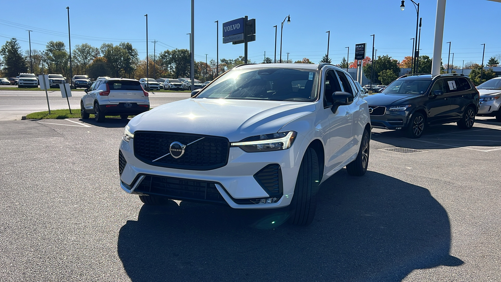 2025 Volvo XC60 B5 Core 6