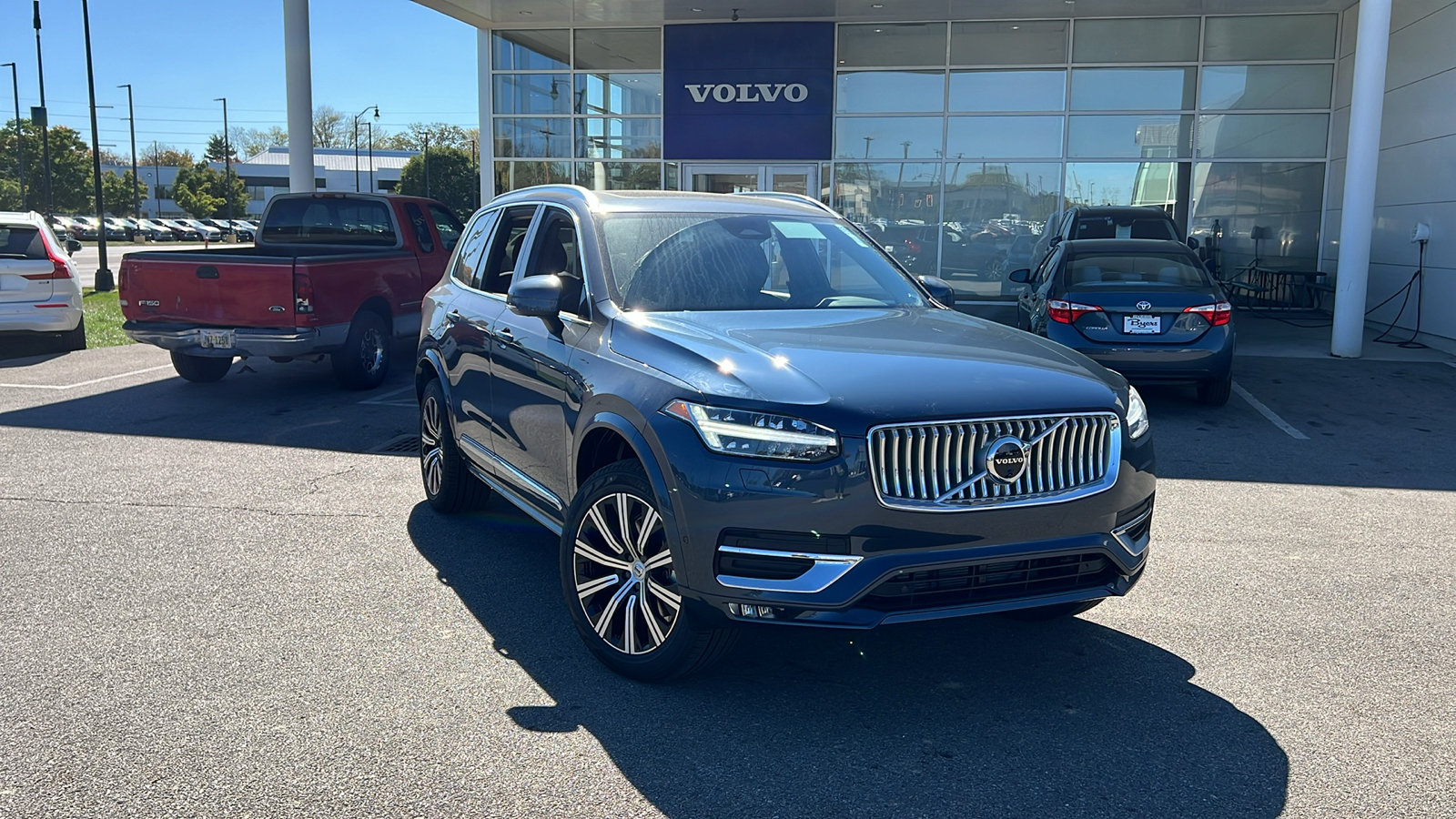 2025 Volvo XC90 B6 Plus 7-Seater 1