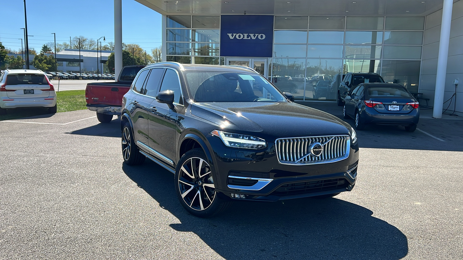 2025 Volvo XC90 B5 Plus 1