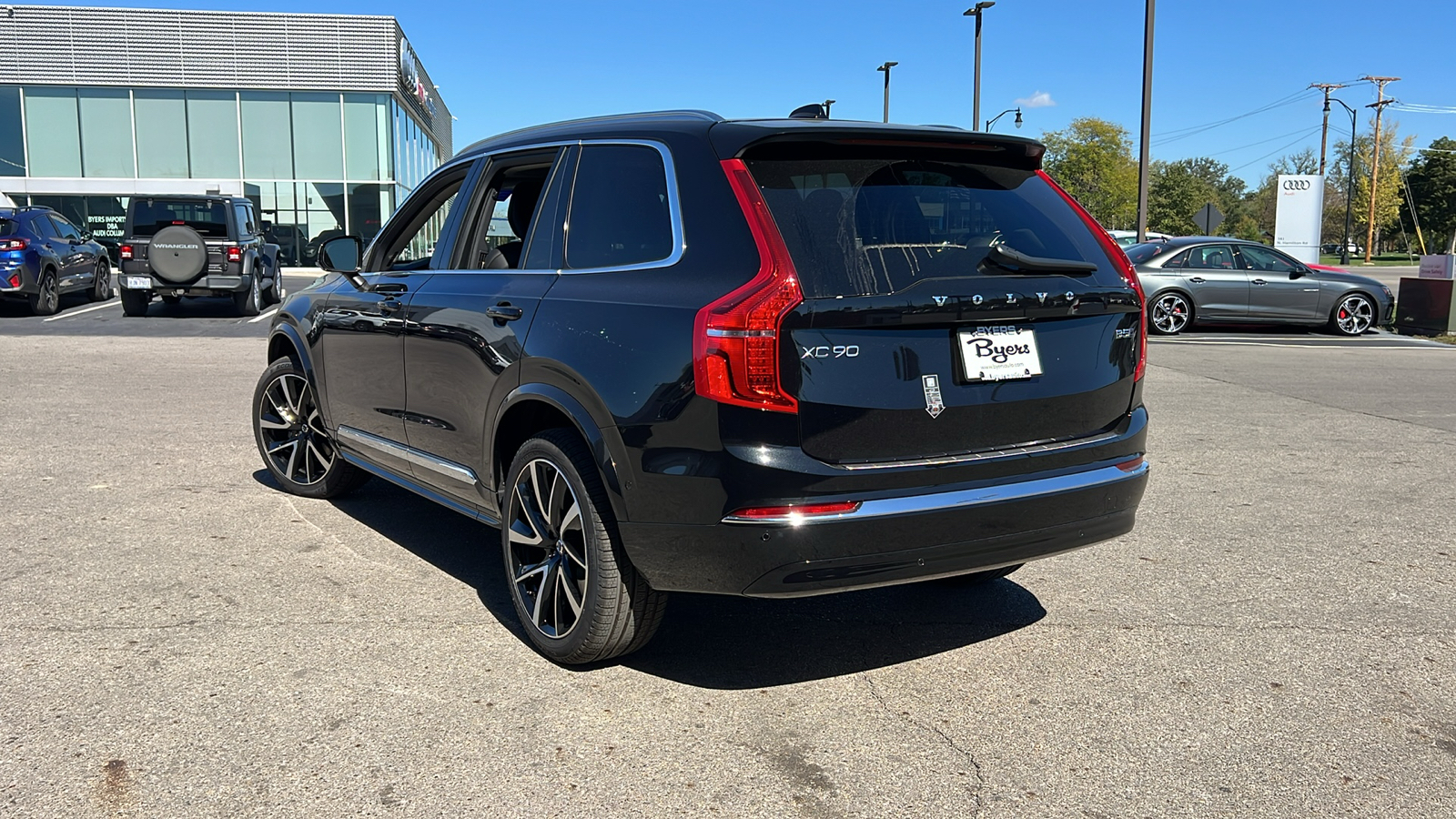 2025 Volvo XC90 B5 Plus 4