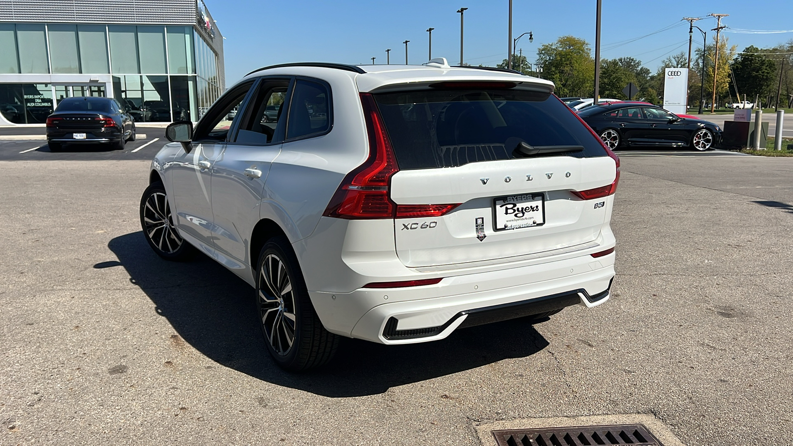 2025 Volvo XC60  4