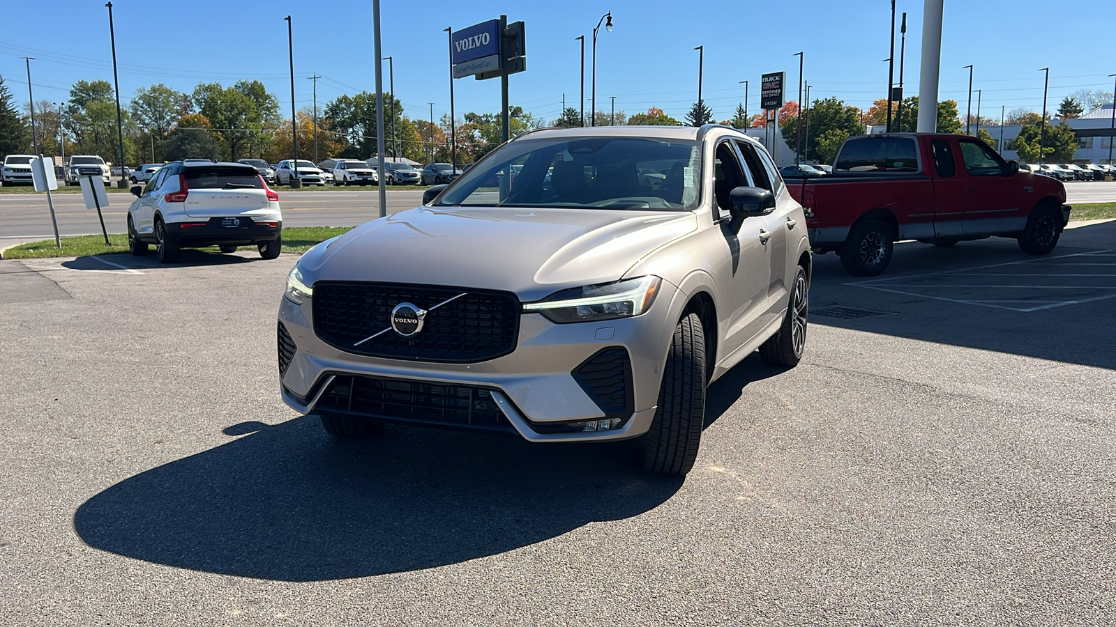 2025 Volvo XC60  6