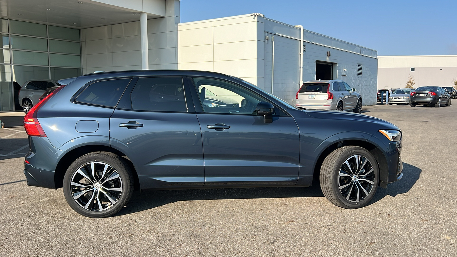 2025 Volvo XC60  2