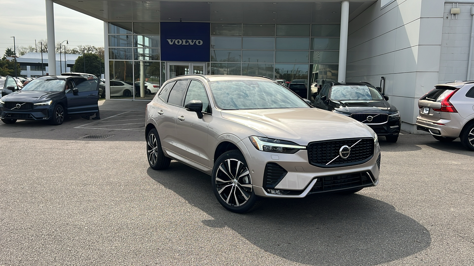 2025 Volvo XC60  1