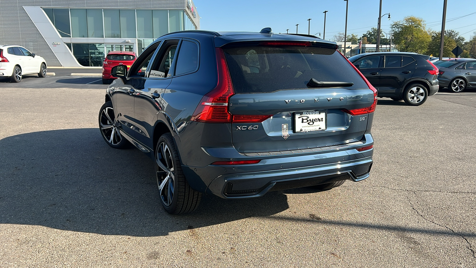 2025 Volvo XC60  4