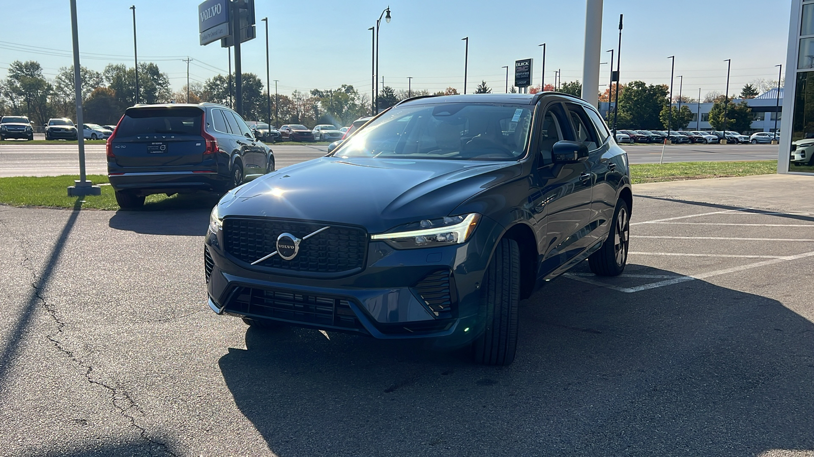 2025 Volvo XC60 Plug-In Hybrid T8 Plus 6