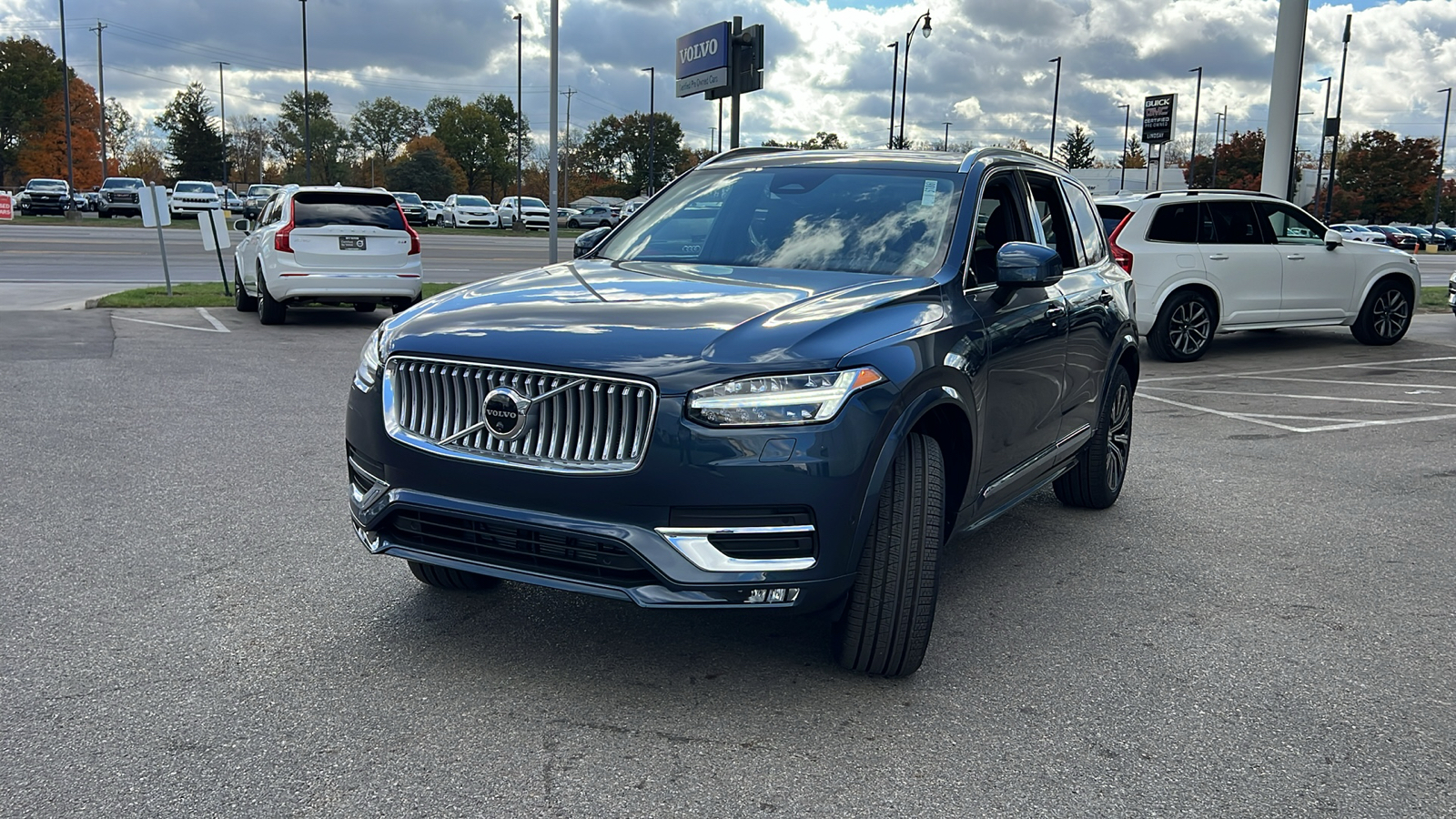 2025 Volvo XC90 B6 Plus 7-Seater 6