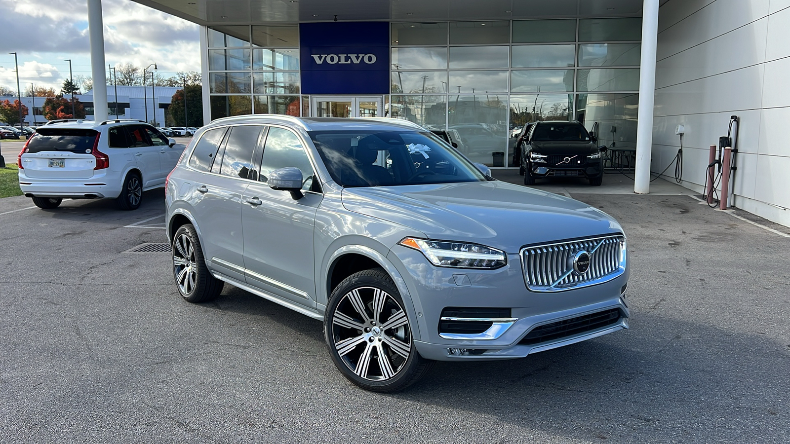 2025 Volvo XC90 B6 Plus 7-Seater 1