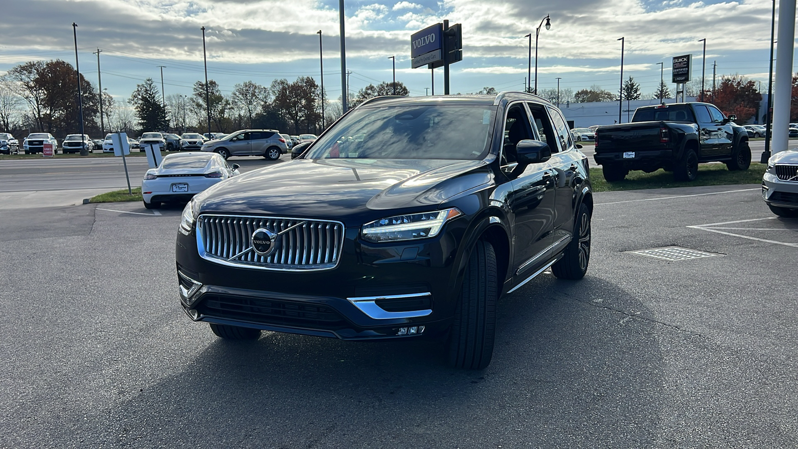 2025 Volvo XC90 B6 Plus 7-Seater 6