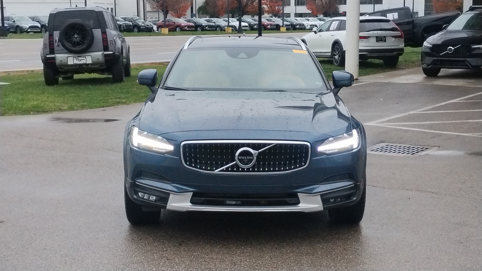 2020 Volvo V90 Cross Country T6 AWD 32