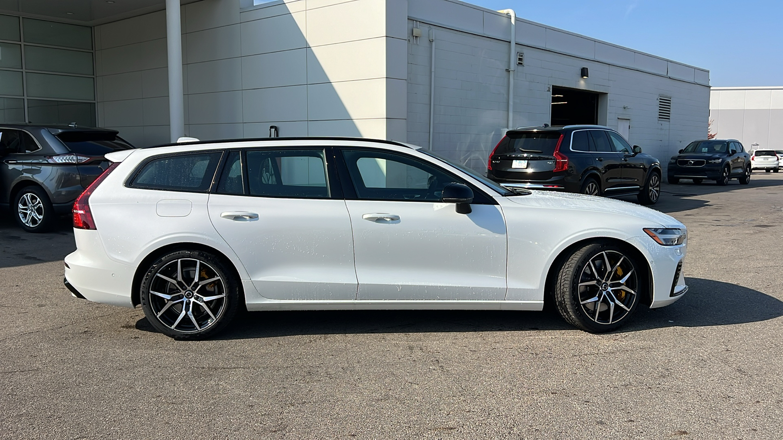 2025 Volvo V60 T8 Polestar 2