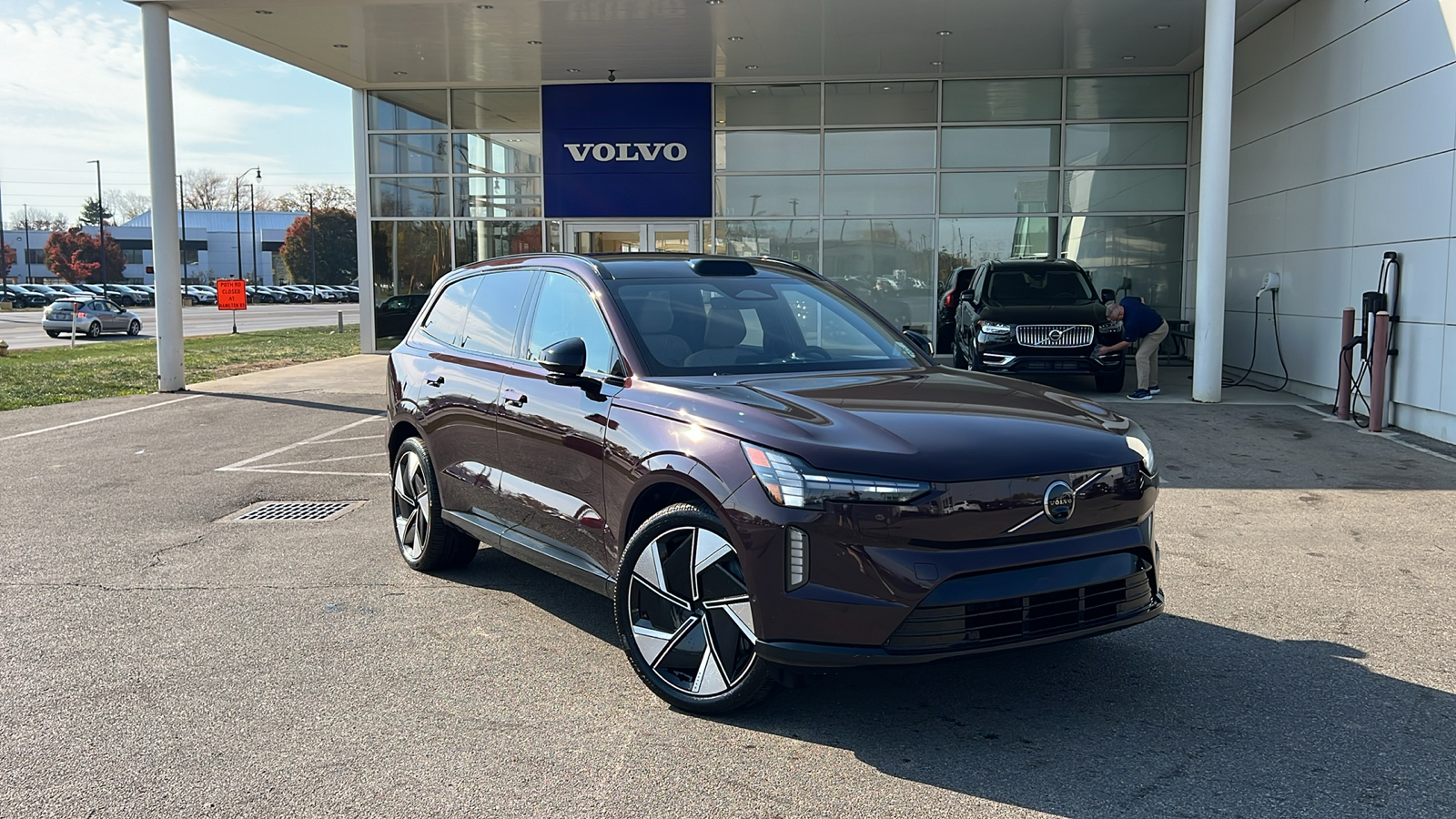 2025 Volvo EX90  1