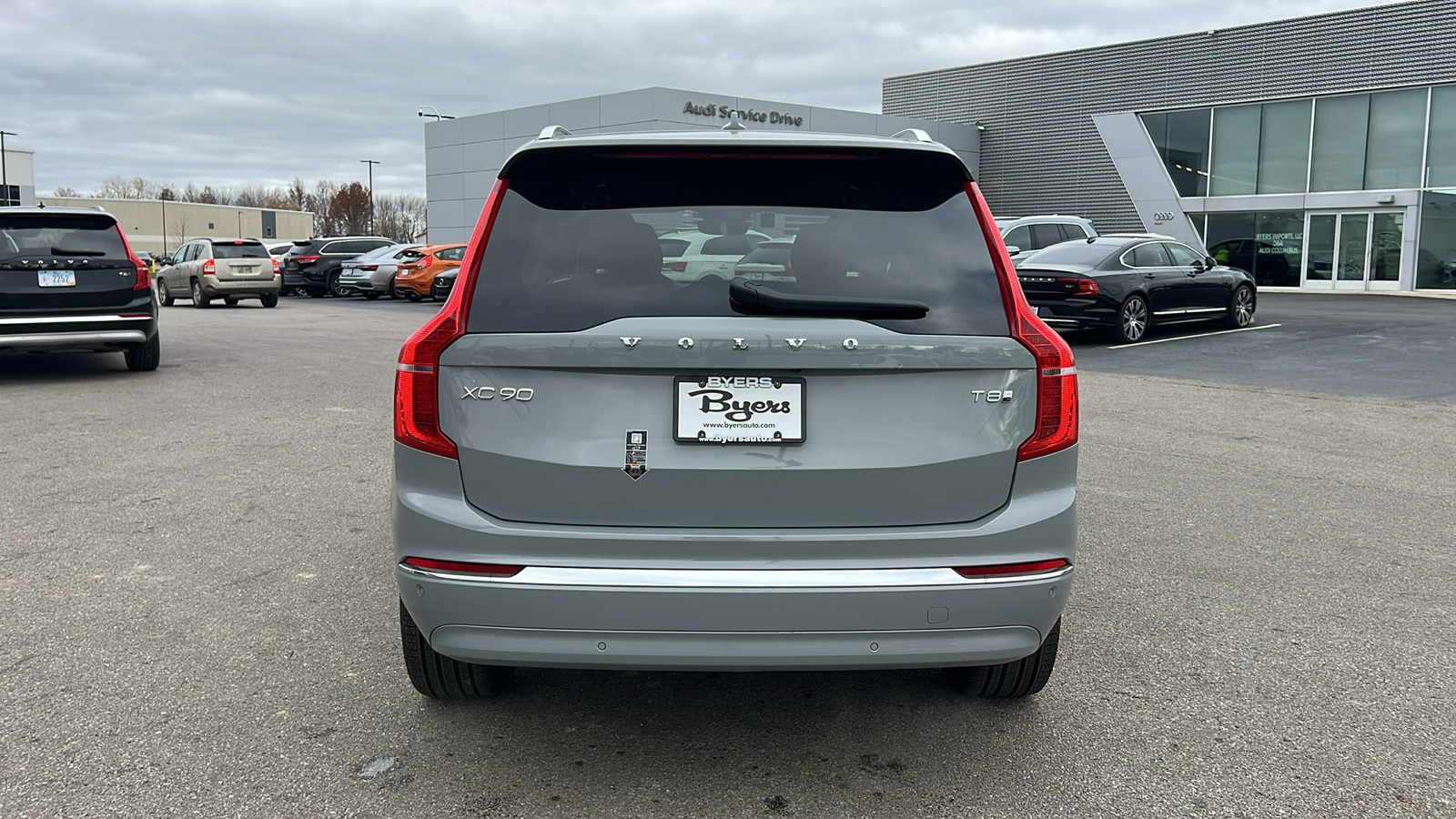 2025 Volvo XC90 Plug-In Hybrid T8 Plus 32