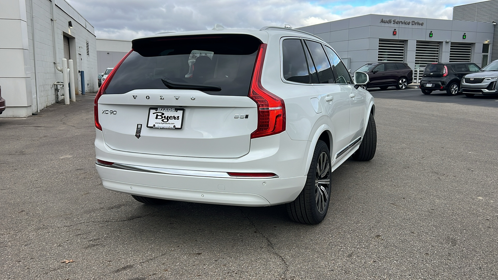 2025 Volvo XC90 B5 Core 3