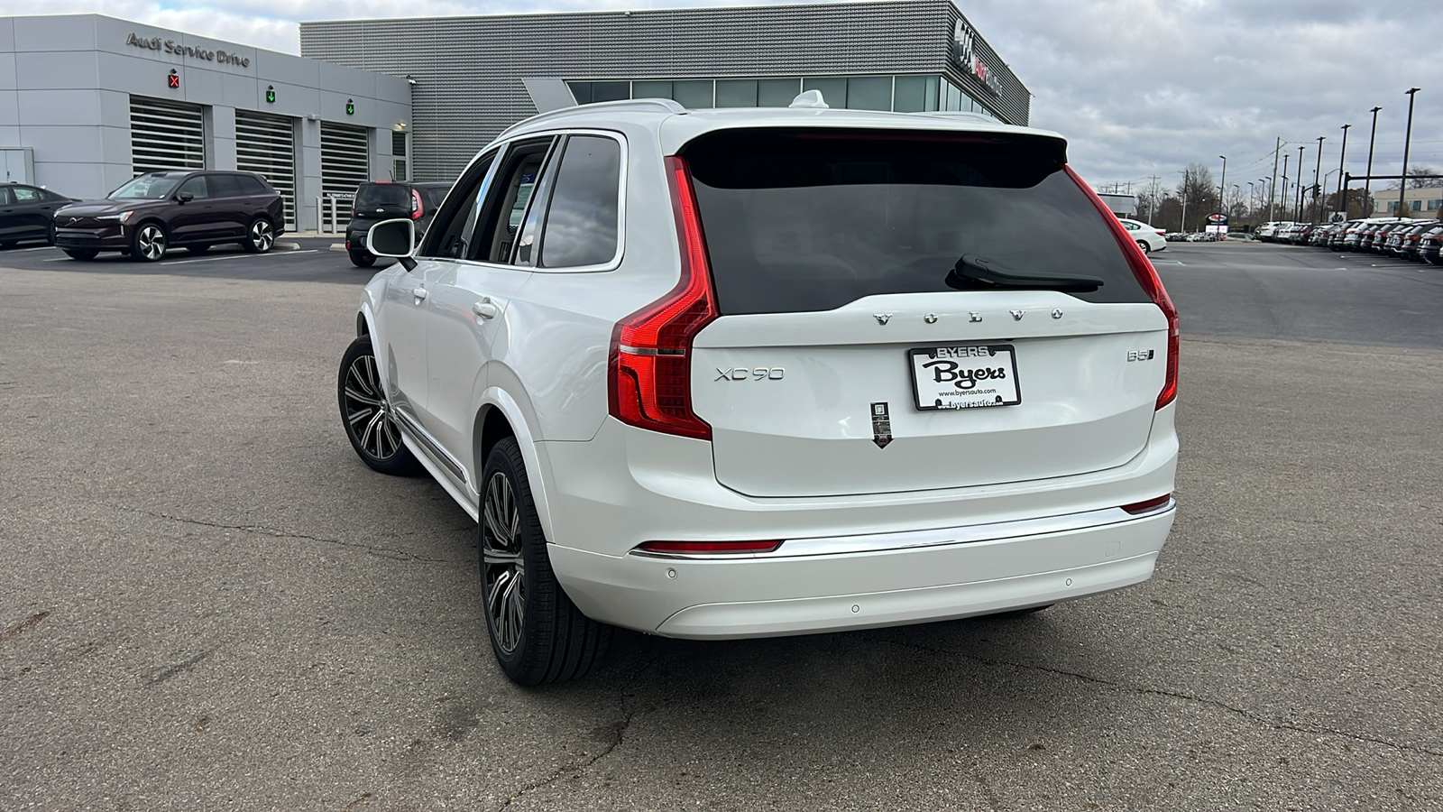 2025 Volvo XC90 B5 Core 4