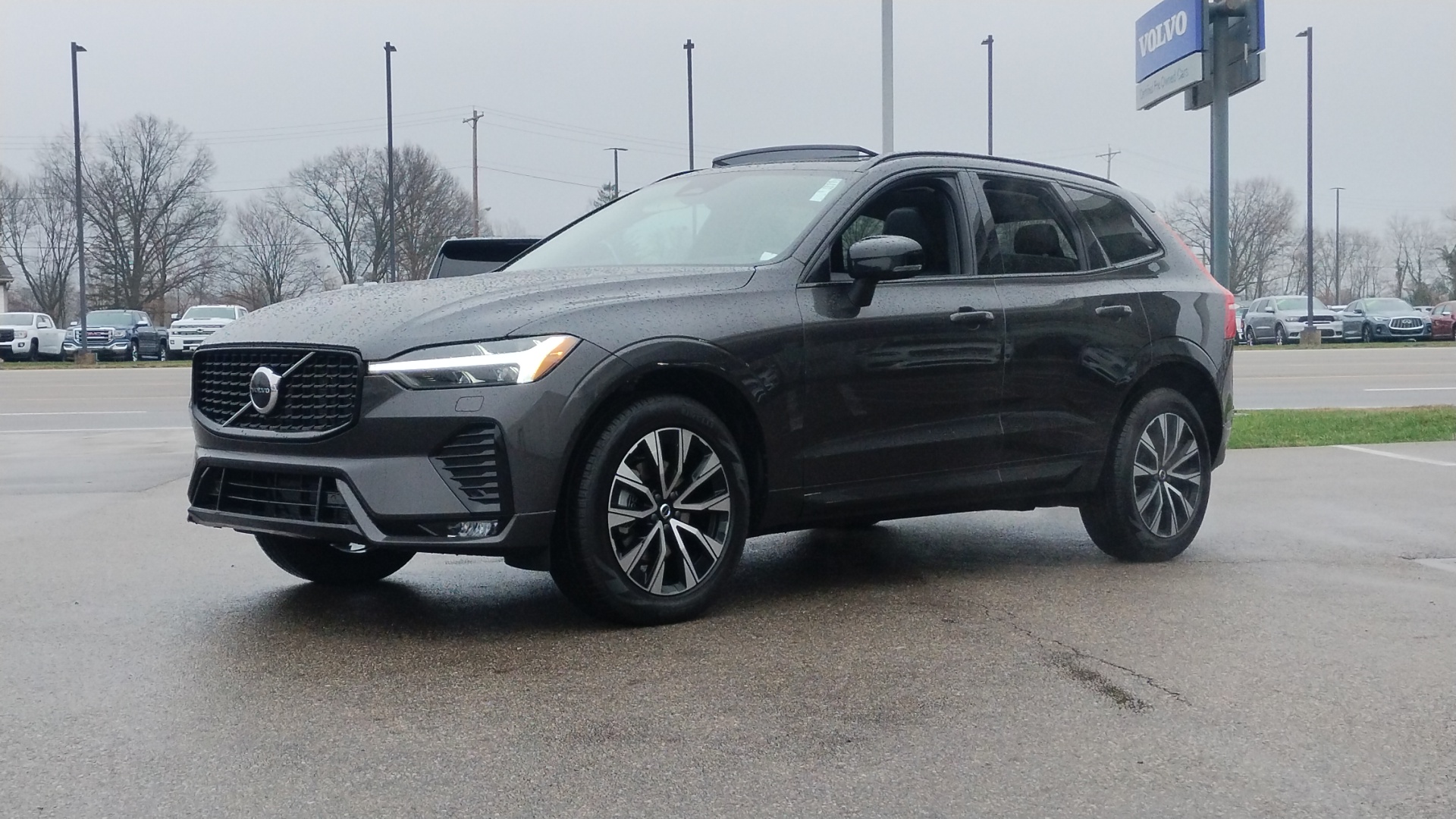 2025 Volvo XC60 B5 Core 5